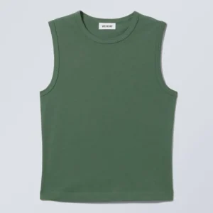 Wide Shoulder Fitted Tank Top – Dark Green